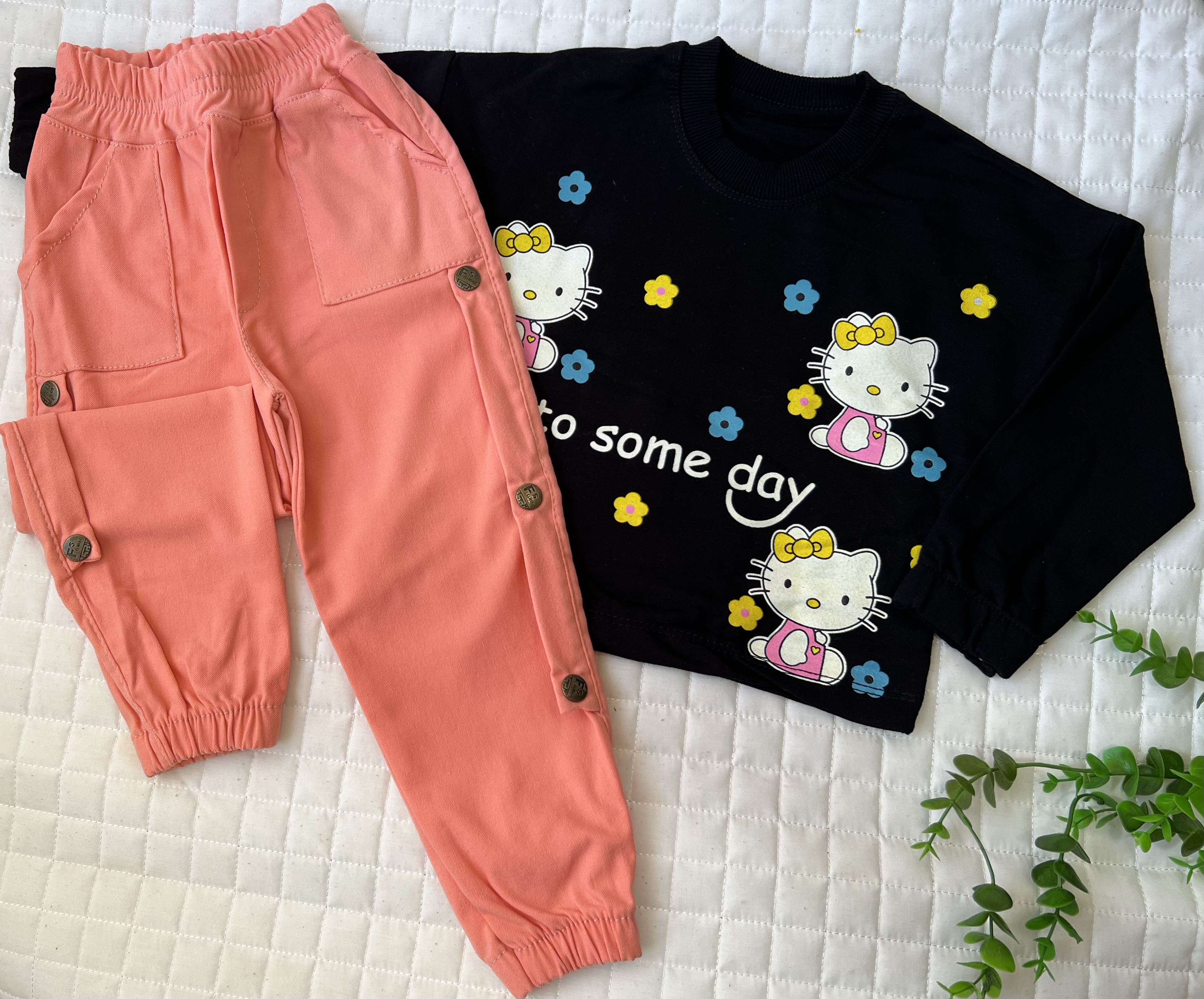 ست هلو کیتی